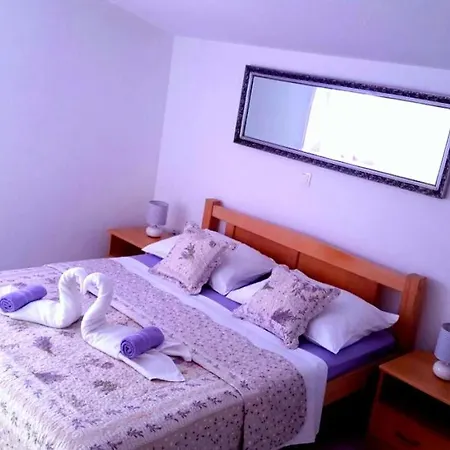 With Parking Space Seget Donji, - 18188 Appartement Trogir