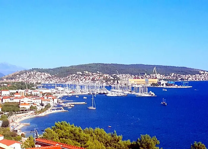 With Parking Space Seget Donji, - 18188 Appartement *