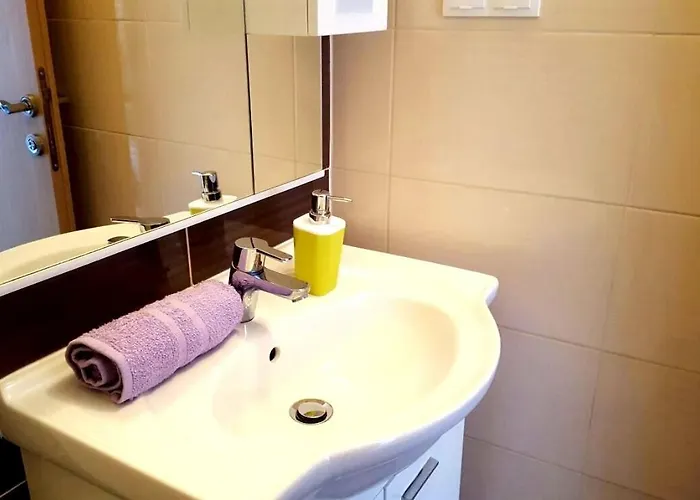 Апартаменты With Parking Space Seget Donji, - 18188 Трогир